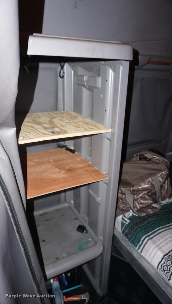 image for item DB0329 2010 Peterbilt 387 semi truck