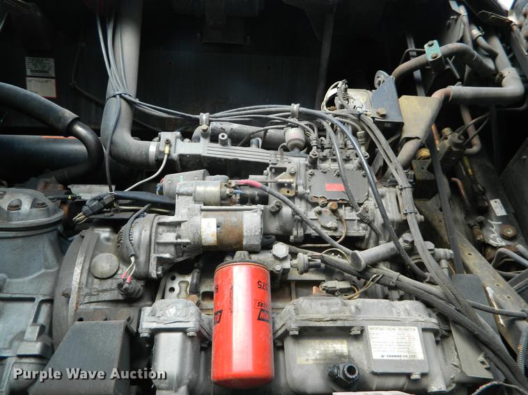 image for item DB1213 2005 Utility refrigerated van trailer