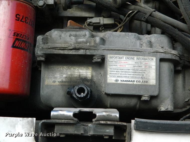 image for item DB1213 2005 Utility refrigerated van trailer