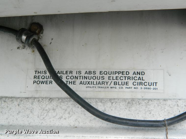 image for item DB1213 2005 Utility refrigerated van trailer