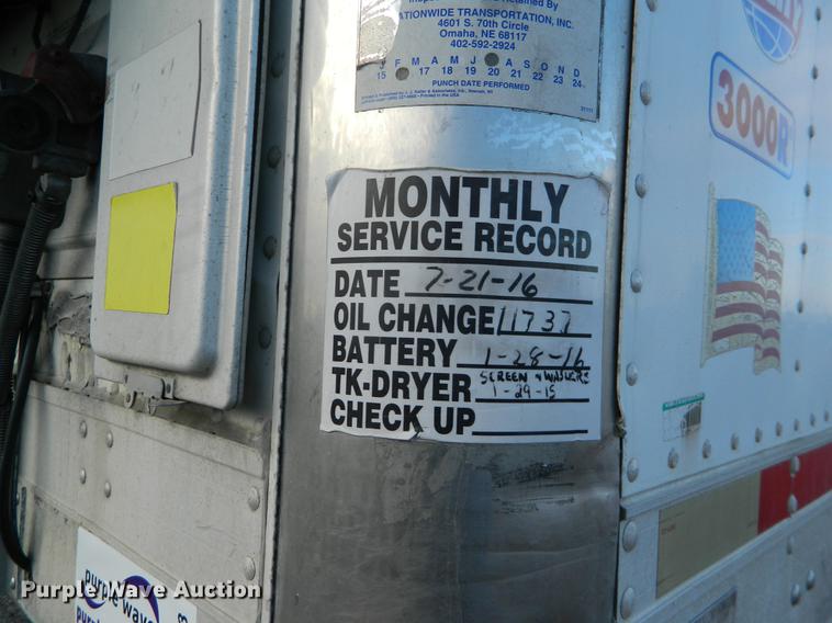 image for item DB1213 2005 Utility refrigerated van trailer