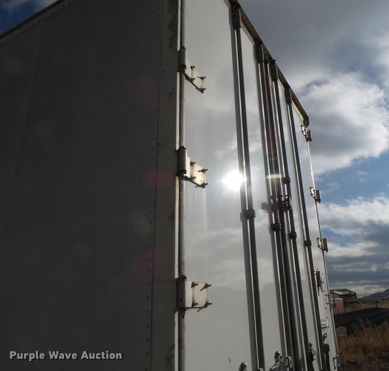 image for item DB6227 1998 Stoughton AVW-533T-S-C-AR dry van trailer