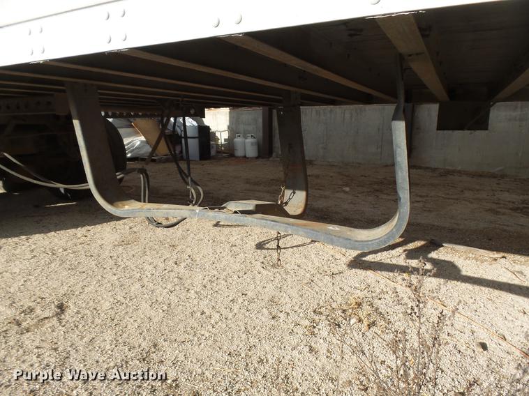 image for item DB6227 1998 Stoughton AVW-533T-S-C-AR dry van trailer