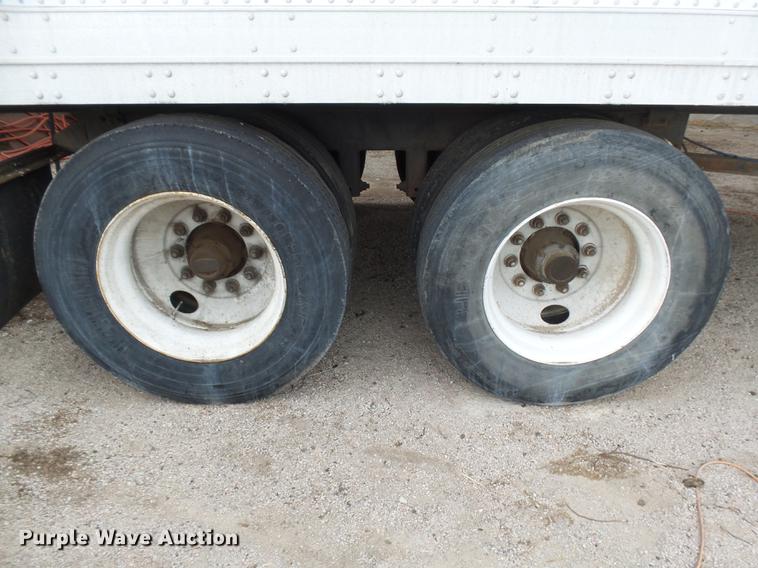 image for item DB6227 1998 Stoughton AVW-533T-S-C-AR dry van trailer