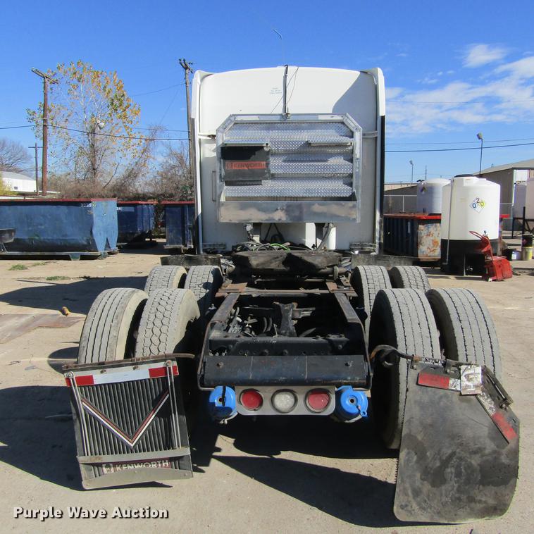 image for item DC0004 2001 Kenworth W900B semi truck