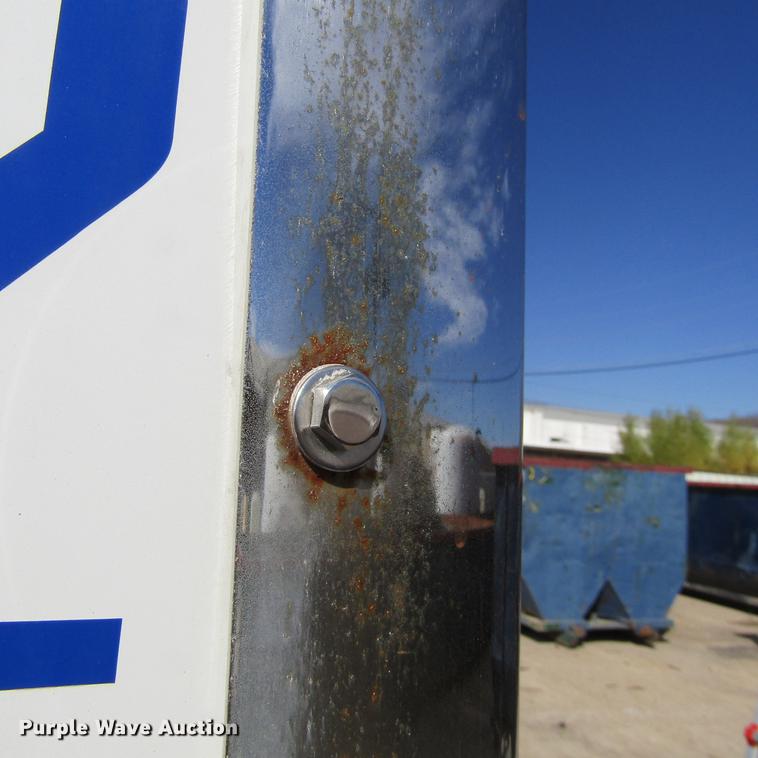 image for item DC0004 2001 Kenworth W900B semi truck