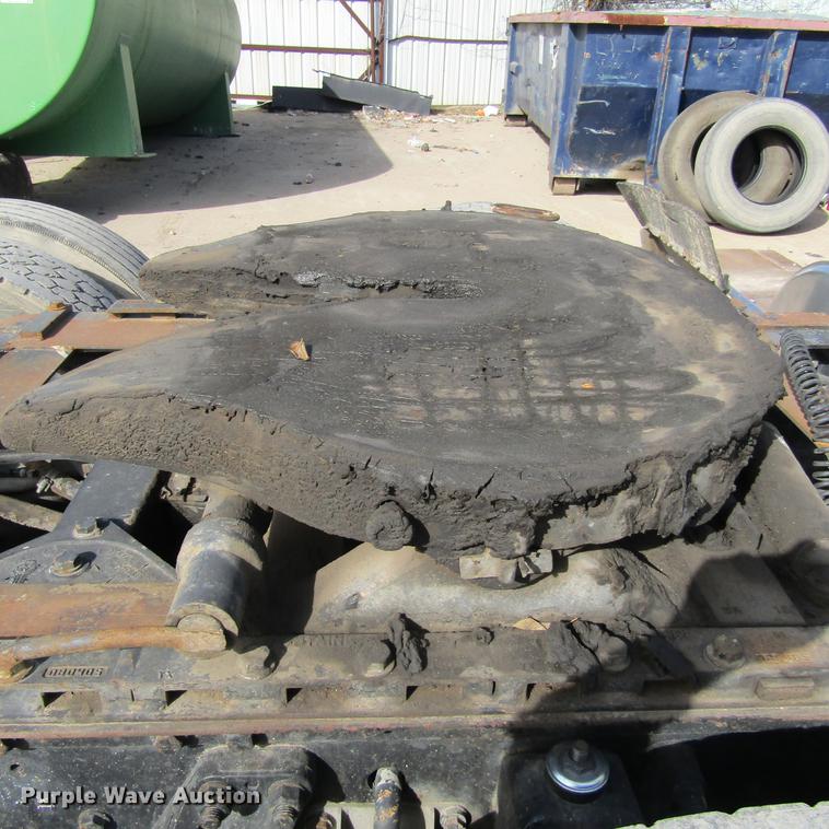 image for item DC0004 2001 Kenworth W900B semi truck