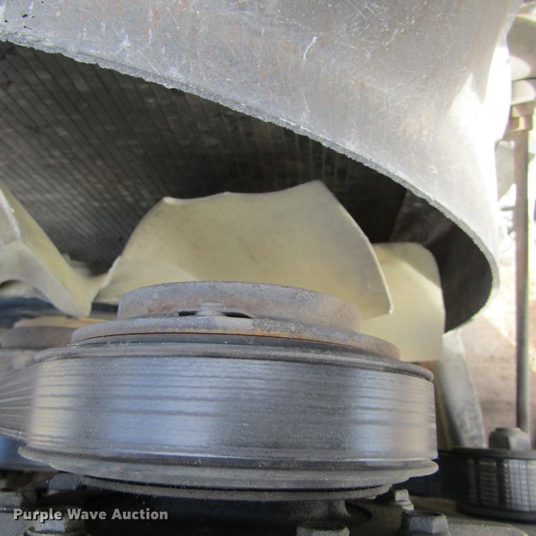 image for item DC0004 2001 Kenworth W900B semi truck