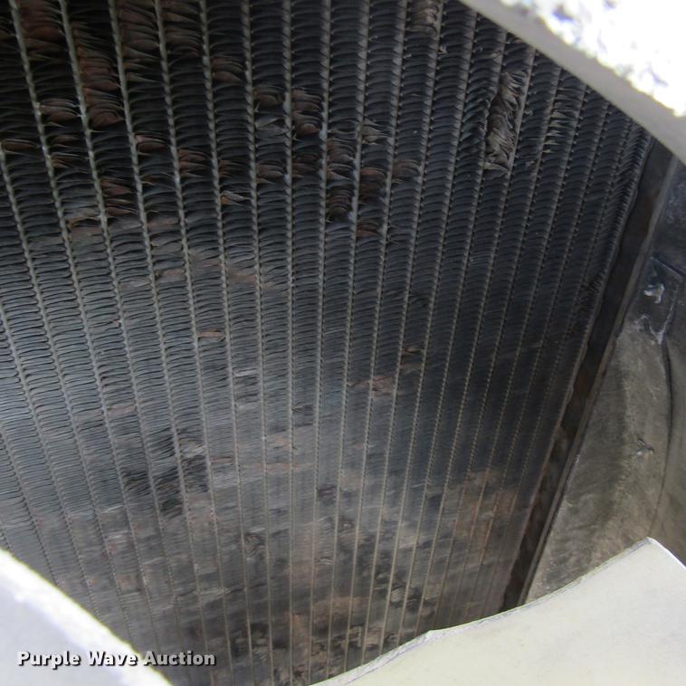 image for item DC0004 2001 Kenworth W900B semi truck