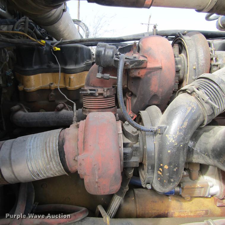 image for item DC0004 2001 Kenworth W900B semi truck