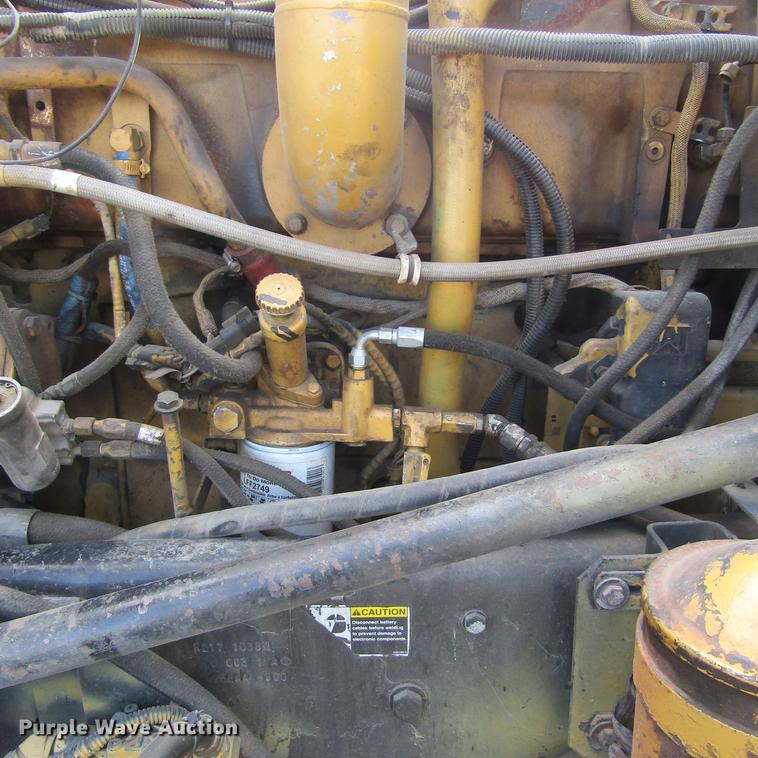 image for item DC0004 2001 Kenworth W900B semi truck