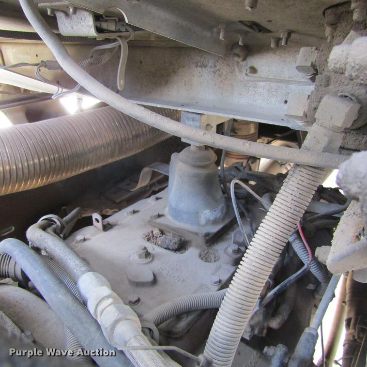 image for item DC0004 2001 Kenworth W900B semi truck