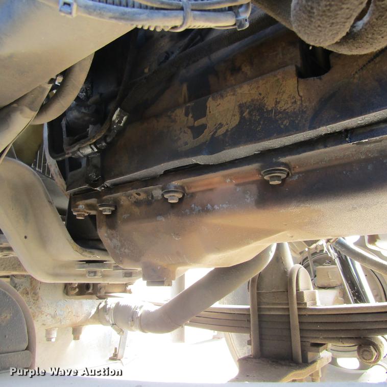 image for item DC0004 2001 Kenworth W900B semi truck