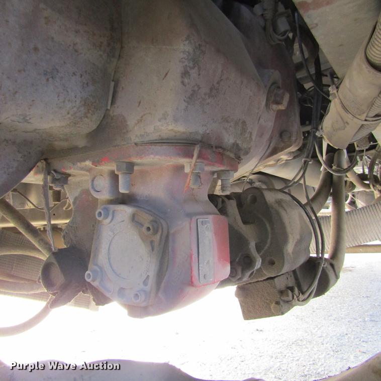 image for item DC0004 2001 Kenworth W900B semi truck