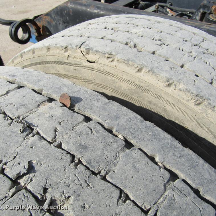 image for item DC0004 2001 Kenworth W900B semi truck