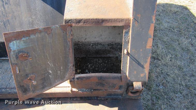 image for item DC2191 2003 Waltron lowboy equipment trailer