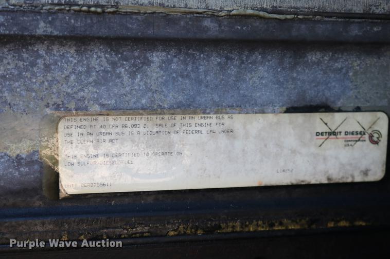 image for item DC3581 2005 Freightliner Columbia 120 semi truck