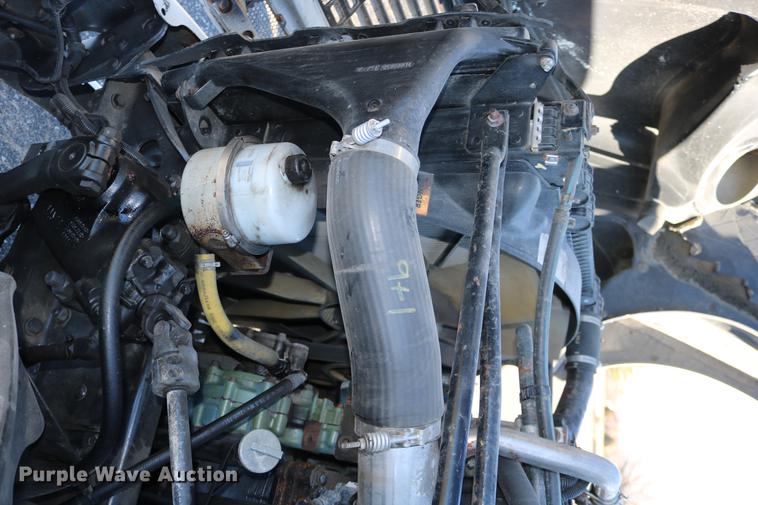 image for item DC3581 2005 Freightliner Columbia 120 semi truck