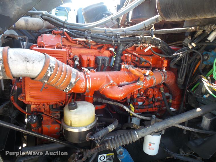 image for item DC5437 2010 Peterbilt 387 semi truck