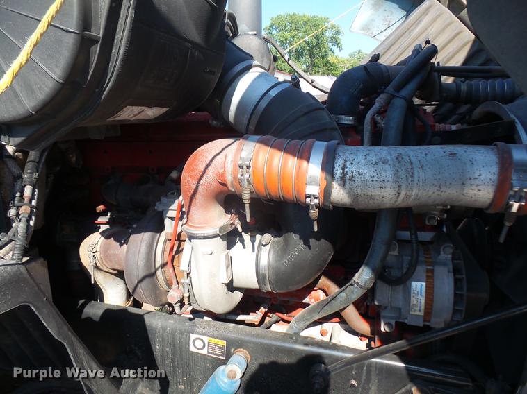 image for item DC5437 2010 Peterbilt 387 semi truck