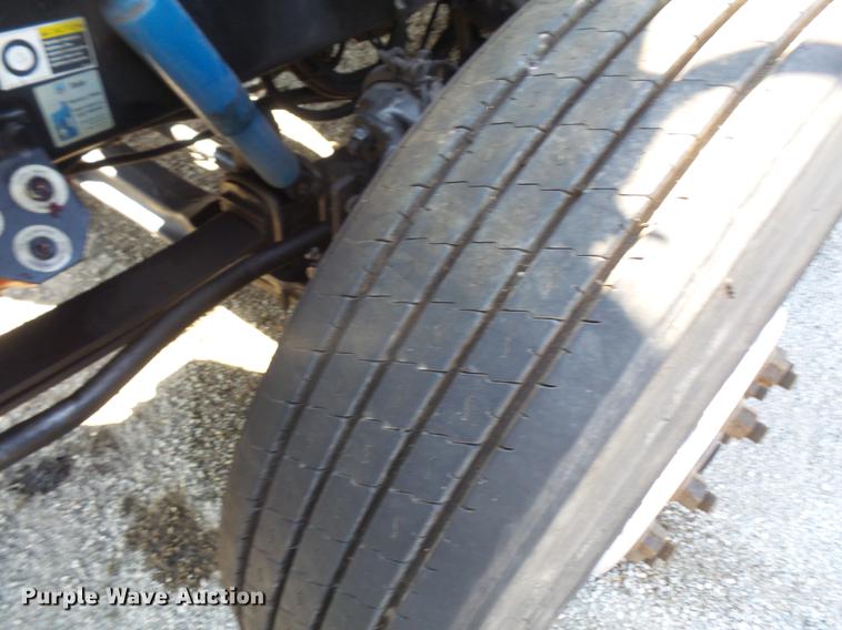 image for item DC5437 2010 Peterbilt 387 semi truck