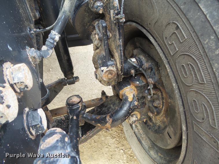 image for item DC7469 2003 Mack CV713 semi truck