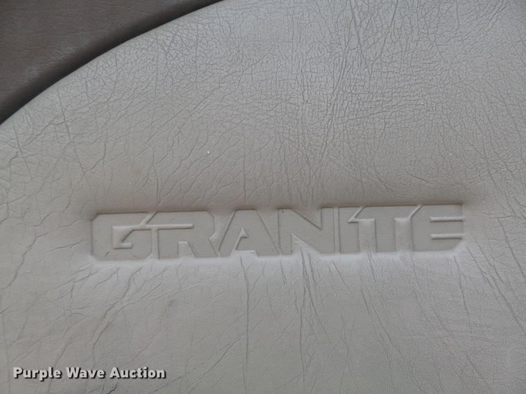 image for item DC7469 2003 Mack CV713 semi truck