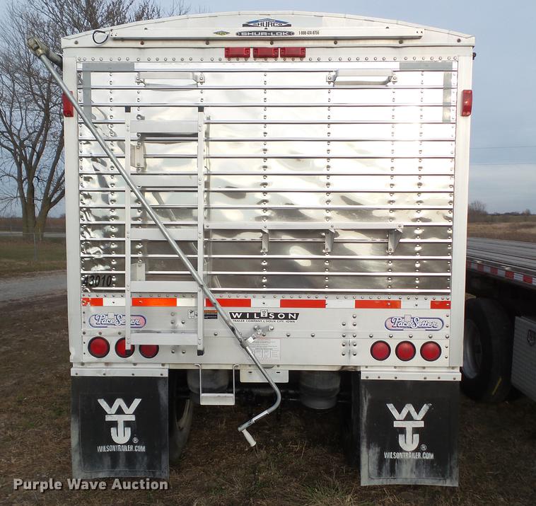 image for item DZ9128 2001 Wilson DWH-400B double hopper grain trailer