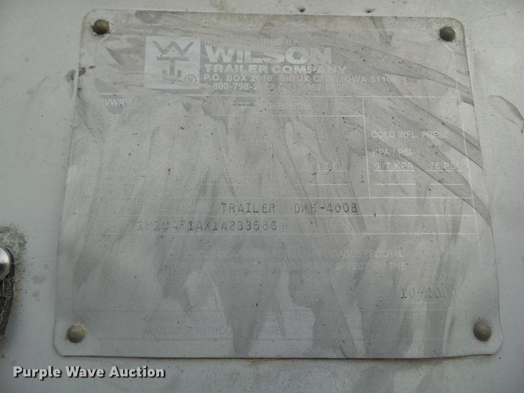 image for item DZ9128 2001 Wilson DWH-400B double hopper grain trailer