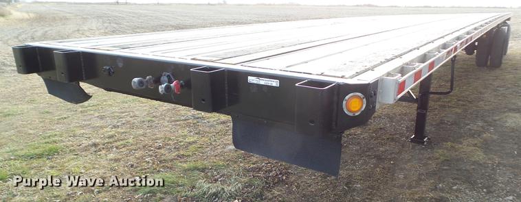 image for item DZ9129 2006 Great Dane flatbed trailer