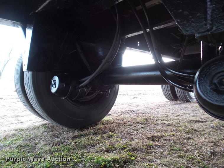 image for item DZ9129 2006 Great Dane flatbed trailer