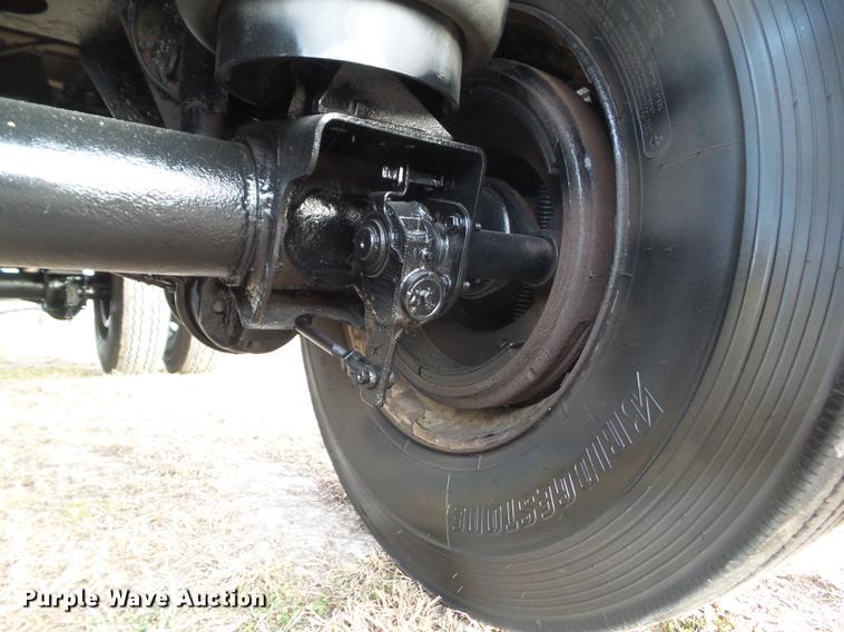 image for item DZ9129 2006 Great Dane flatbed trailer