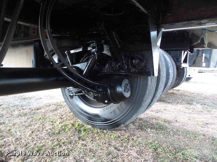 image for item DZ9129 2006 Great Dane flatbed trailer