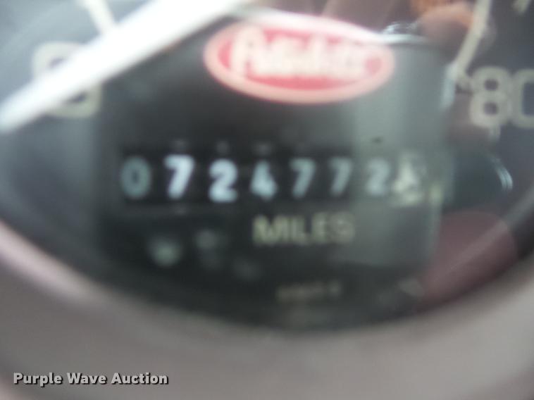 image for item K6292 1998 Peterbilt 377 cab and chassis