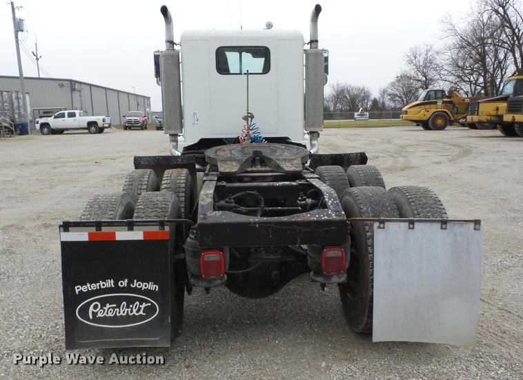 image for item K6293 1989 Peterbilt 377 semi truck