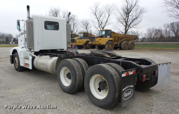 image for item K6293 1989 Peterbilt 377 semi truck