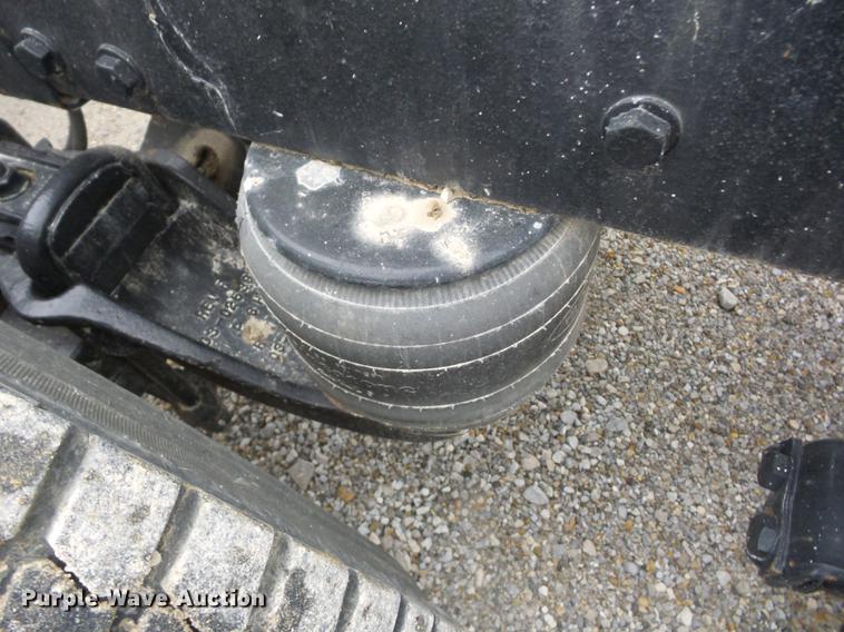 image for item K6293 1989 Peterbilt 377 semi truck