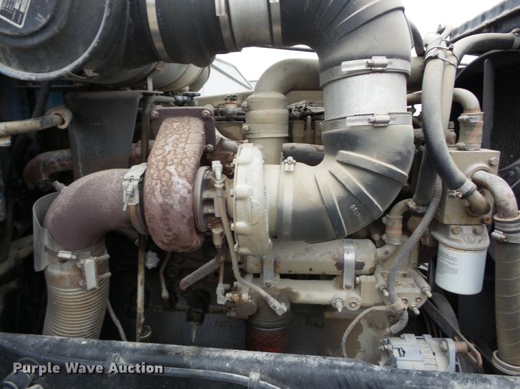 image for item K6293 1989 Peterbilt 377 semi truck