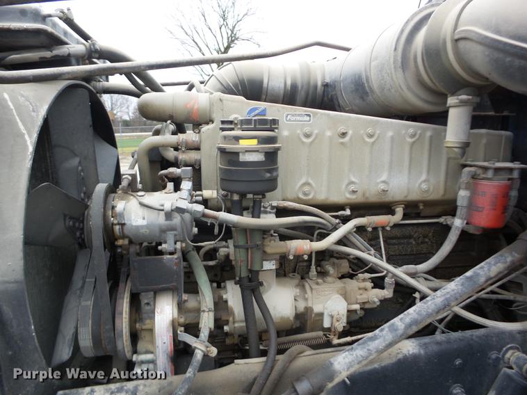 image for item K6293 1989 Peterbilt 377 semi truck