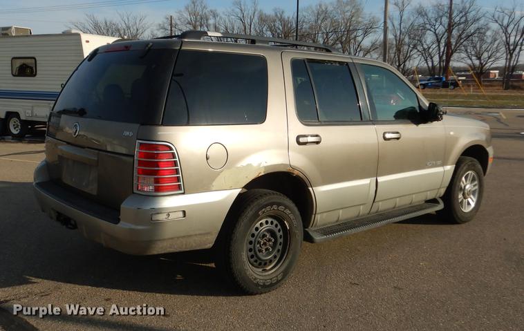 image for item DB8494 2002 Mercury Mountaineer SUV