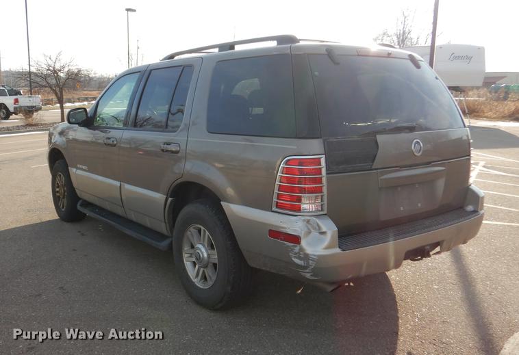 image for item DB8494 2002 Mercury Mountaineer SUV