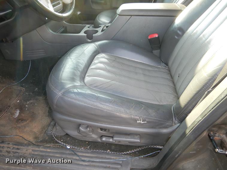 image for item DB8494 2002 Mercury Mountaineer SUV