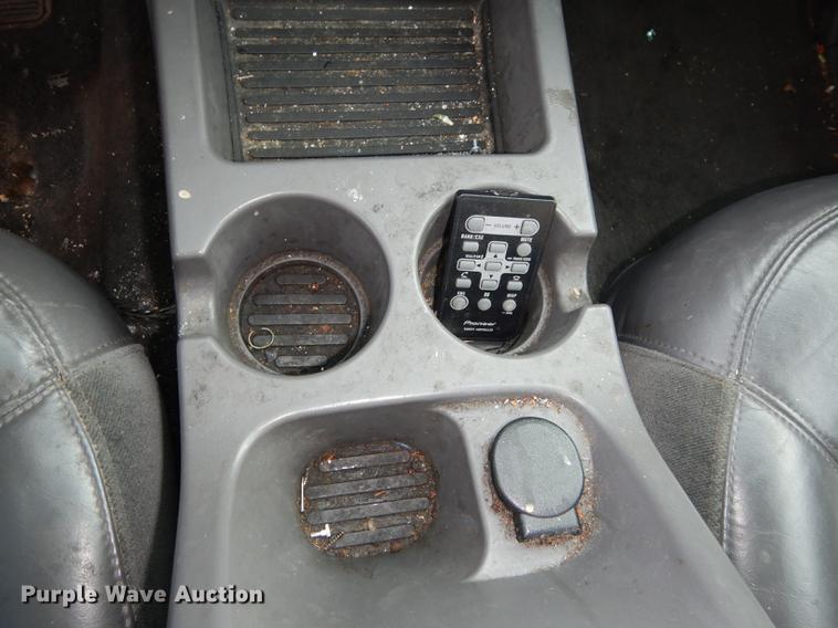 image for item DB8494 2002 Mercury Mountaineer SUV