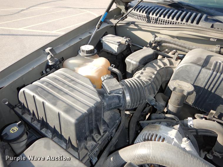 image for item DB8494 2002 Mercury Mountaineer SUV