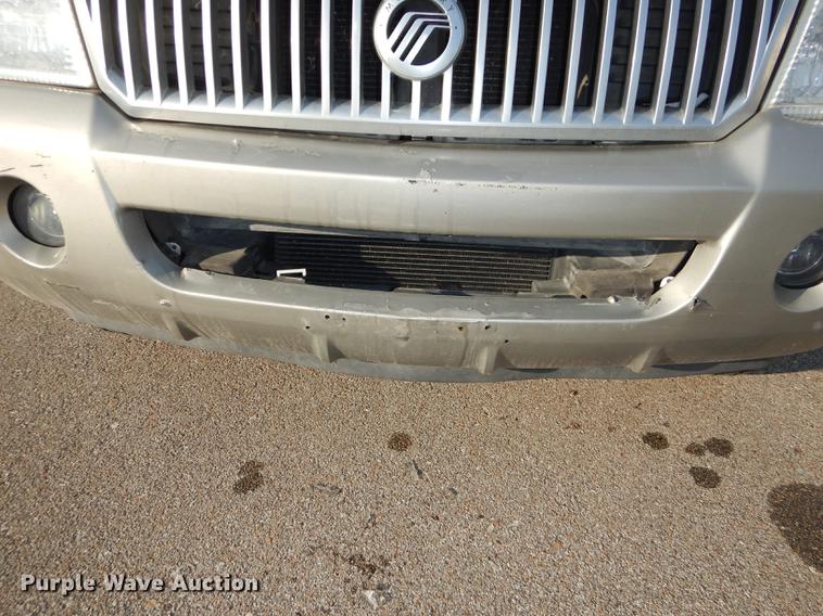 image for item DB8494 2002 Mercury Mountaineer SUV