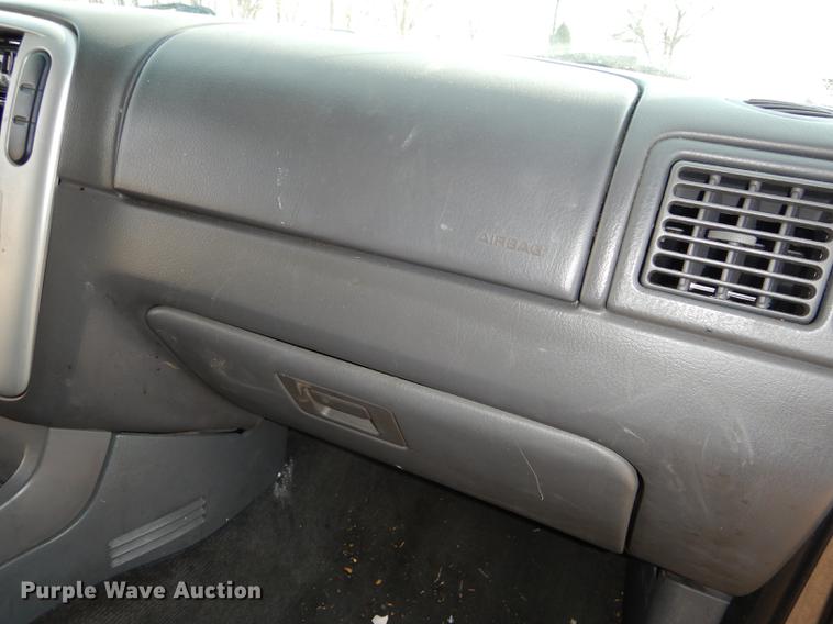 image for item DB8494 2002 Mercury Mountaineer SUV