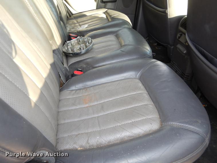 image for item DB8494 2002 Mercury Mountaineer SUV