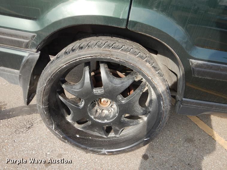 image for item DB8498 1999 Land Rover Range Rover HSE SUV