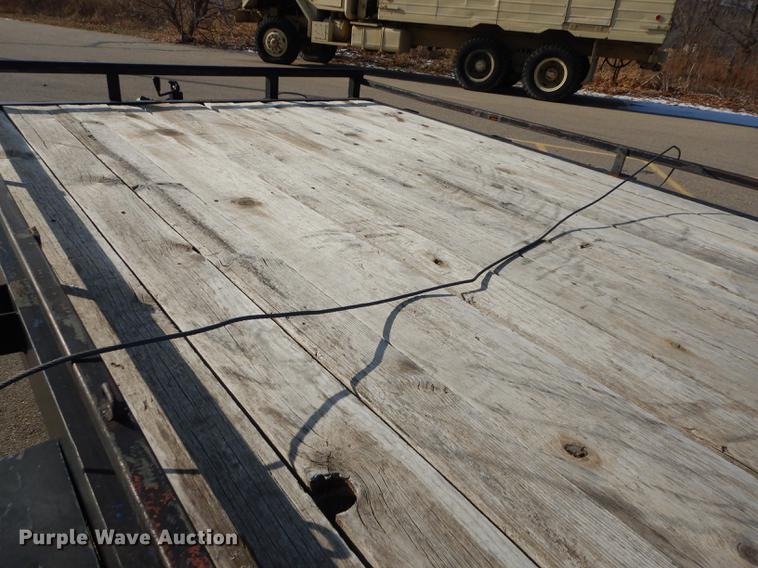 image for item DB8499 2004 West Texas Dollies flatbed trailer