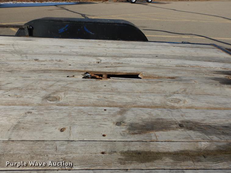 image for item DB8499 2004 West Texas Dollies flatbed trailer